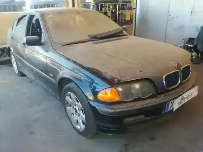 Veículo de Sucata bmw serie 3 berlina (e46) 320d do ano 2000 alimentado 204d1
