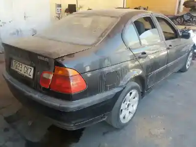 Veículo de Sucata bmw serie 3 berlina (e46) 320d do ano 2000 alimentado 204d1