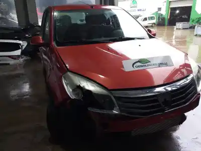 Sloopvoertuig dacia sandero laureate van het jaar 2001 aangedreven k9k792