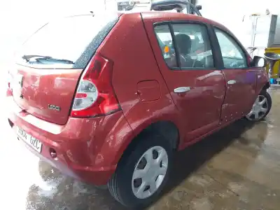 Sloopvoertuig dacia sandero laureate van het jaar 2001 aangedreven k9k792