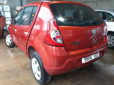 Sloopvoertuig dacia sandero laureate van het jaar 2001 aangedreven k9k792