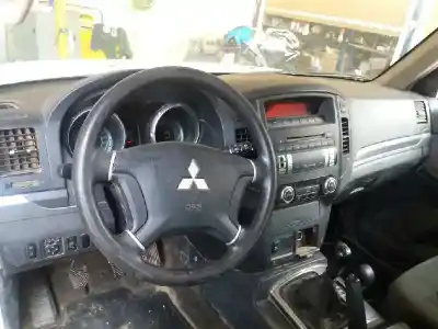 Scrapping Vehicle mitsubishi montero (v80/v90) 3.2 di-d intense of the year 2007 powered 4m41