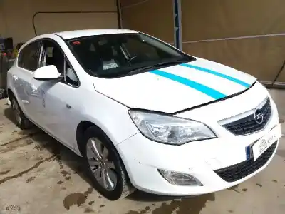 Scrapping Vehicle opel astra j (p10) 2.0 cdti (68) of the year 2010 powered a20dth