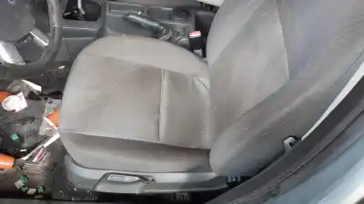 Veículo de Sucata ford focus berlina (cap) trend do ano 2005 alimentado hwda