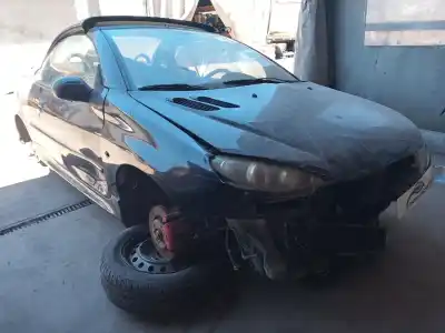 Veículo de Sucata peugeot 206 cc cc do ano 2005 alimentado rfn