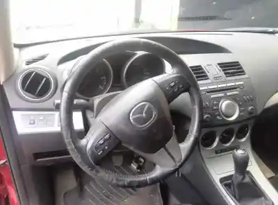 Vehicul casat mazda 3 lim. (bl) active al anului 2010 alimentat y601