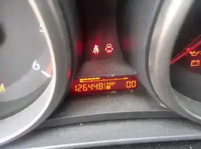 Vehicul casat mazda 3 lim. (bl) active al anului 2010 alimentat y601