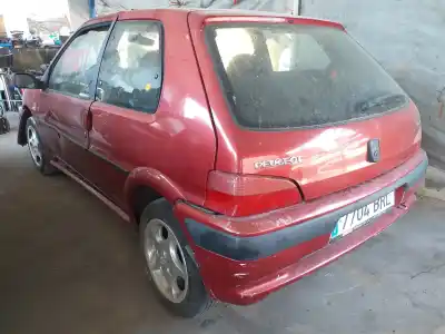 Sloopvoertuig peugeot 106 (s2) sport pack van het jaar 2001 aangedreven kfw