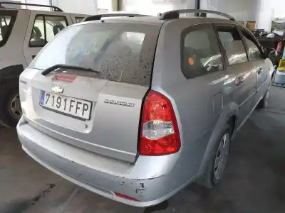 Sloopvoertuig chevrolet nubira wagon sx van het jaar 2006 aangedreven a16dms-g