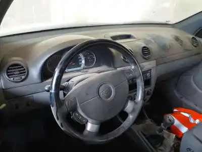 Sloopvoertuig chevrolet nubira wagon sx van het jaar 2006 aangedreven a16dms-g