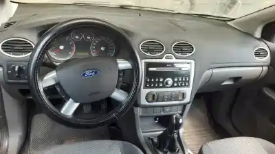 Veículo de Sucata ford focus berlina (cap) trend do ano 2005 alimentado hwda