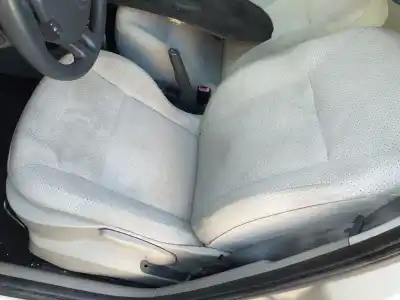 Veículo de Sucata renault clio iii confort dynamique do ano 2006 alimentado k9k766