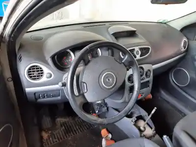 Vehicul casat renault clio iii pack dynamique al anului 2007 alimentat k4j780