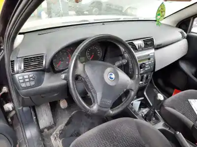 Veículo de Sucata fiat stilo (192) 1.9 jtd cat do ano 2002 alimentado 192a1000