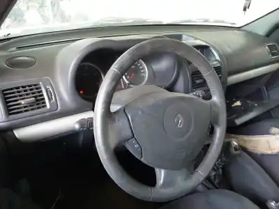 Утилизация автомобиля OTRAS MARCAS CLIO II FASE II (B/CB0) Confort Expression года 2001 питание K9K704