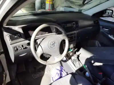 Veicolo di demolizione toyota corolla (e12) 1.6 16v dell'anno 2003 alimentato 3zzfe
