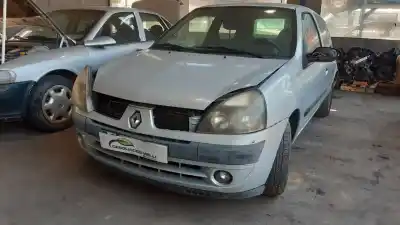 Veicolo di demolizione renault clio ii fase ii (b/cb0) authentique dell'anno 2001 alimentato d7f726