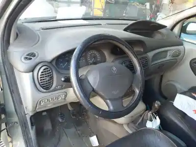 Здавання транспортного засобу renault scenic (ja..) 1.9 dci authentique року 2001 потужний f9q732