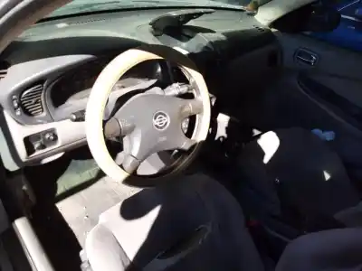 Veicolo di demolizione nissan almera (n16/e) acenta dell'anno 2001 alimentato yd22ddt