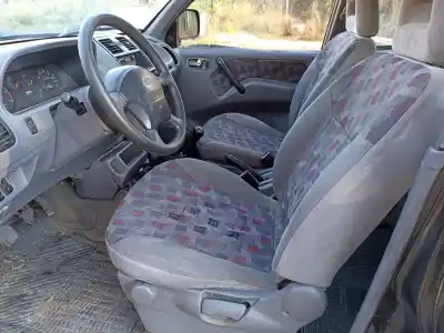 Véhicule à la ferraille ford maverick (nl) gls de l'année 2001 alimenté td27ti