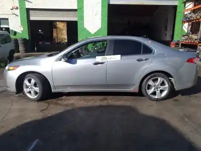 Veicolo di demolizione honda accord viii (cu) 2.4 i (cu2) dell'anno 2001 alimentato k24z3