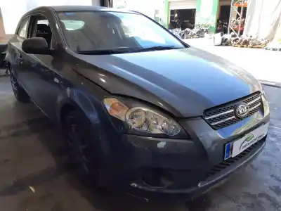 Veículo de Sucata kia pro_ceed drive 90 cv / 66 kw do ano 2011 alimentado g4fa4