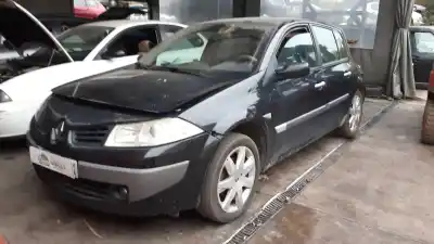 Sloopvoertuig RENAULT MEGANE II BERLINA 3P Confort Dynamique 131 CV / 96 KW van het jaar 2006 aangedreven F9Q804