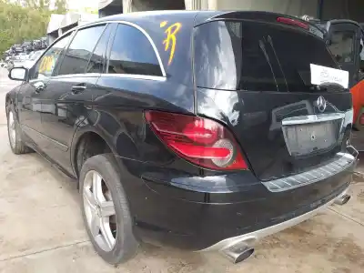 Vehicul casat mercedes clase r 3.0 cdi al anului 2008 alimentat om642950