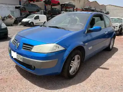 Veicolo di demolizione RENAULT MEGANE II BERLINA 5P 1.9 dCi Diesel dell'anno 2003 alimentato F9Q800