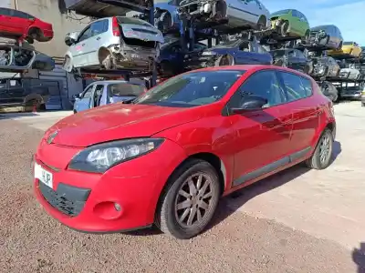 Veículo de Sucata renault megane 3 1.5 dci 90ch manual do ano 2012 alimentado k9k834