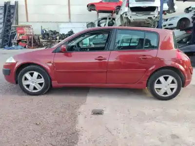 Scrapping Vehicle renault megane ii sedán (lm0/1_) 1.5 dci (lm1e) of the year 2006 powered k9k732