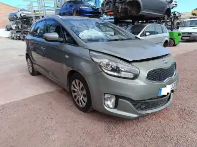 Scrapping Vehicle kia carens (rp) d4fd of the year 2015 powered 