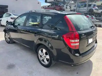 Veículo de Sucata kia ceed emotion 116 cv / 85 kw do ano 2010 alimentado d4fb