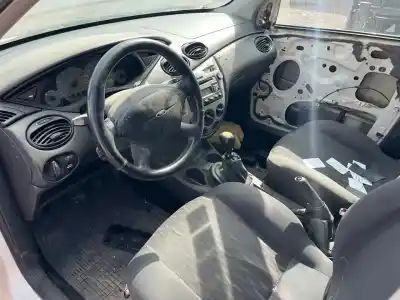 Veicolo di demolizione ford focus i sedán (dfw) 1.8 tdci dell'anno 2001 alimentato f9da