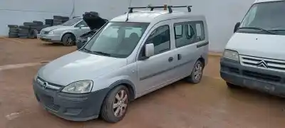 Véhicule à la ferraille corsa                                              combo                                                                                                                                                                                                                                                      1.7 16v cdti                                                                                                                                                                                                                                               de l'année 2005 alimenté z17dth
