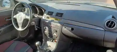 Veículo de Sucata mazda 3 berlina (bk) d/y6 do ano 2004 alimentado 