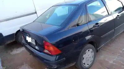 Veicolo di demolizione ford focus i sedán (dfw) 1.8 turbo di / tddi dell'anno 2001 alimentato c9db
