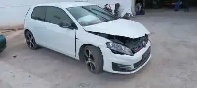 Veículo de Sucata volkswagen golf vii lim. gti bluemotion do ano 2014 alimentado chh