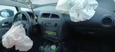 Veículo de Sucata seat leon (1p1) 1.6 tdi do ano 2010 alimentado cayc