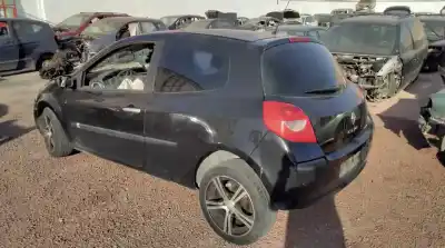 Veicolo di demolizione renault clio iii confort dynamique dell'anno 2006 alimentato k9k764