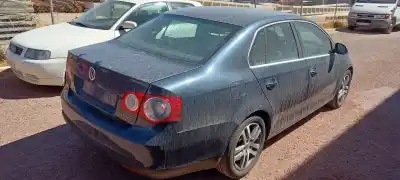 Veículo de Sucata volkswagen jetta (1k2) 2.0 tdi do ano 2007 alimentado bkd