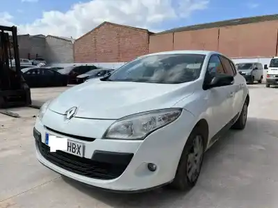Veicolo di demolizione RENAULT MEGANE III BERLINA 5 P 1.5 dCi Diesel FAP dell'anno 2011 alimentato K9K836