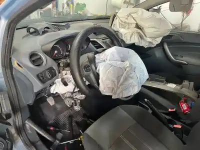 Veículo de Sucata ford fiesta (cb1) f6jb do ano 2010 alimentado f6jb