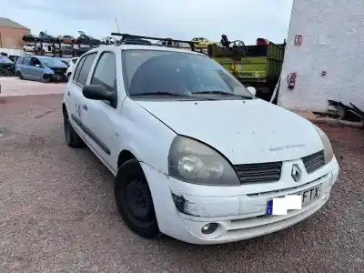 Veículo de Sucata renault clio ii (bb_, cb_) 1.5 dci (b/c2j) do ano 2007 alimentado k9k714