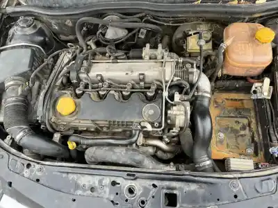 Veicolo di demolizione opel astra h ber. cosmo dell'anno 2005 alimentato z19dt