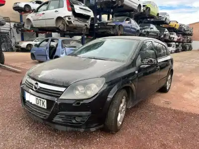 Veicolo di demolizione opel astra h ber. cosmo dell'anno 2005 alimentato z19dt