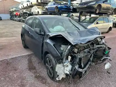 Veicolo di demolizione hyundai i30 (gd) base dell'anno 2016 alimentato d4fc