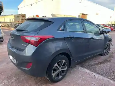 Veicolo di demolizione hyundai i30 (gd) base dell'anno 2016 alimentato d4fc