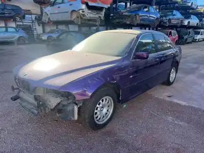 Veículo de Sucata bmw serie 5 berlina (e39) 525tds do ano 1996 alimentado 256t1
