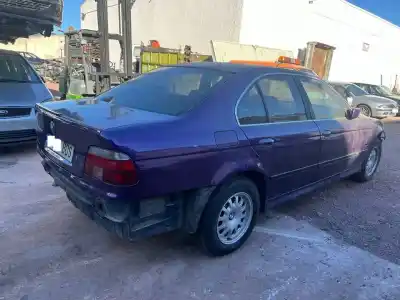 Veículo de Sucata bmw serie 5 berlina (e39) 525tds do ano 1996 alimentado 256t1